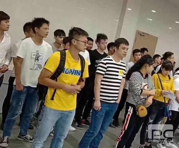 附近工廠招聘