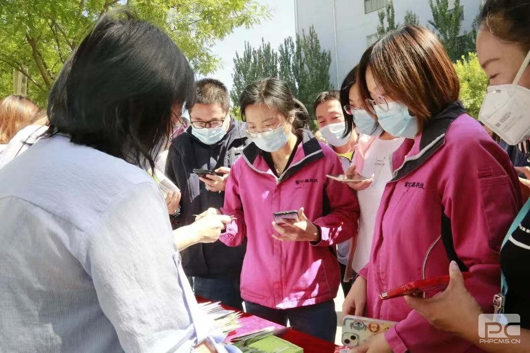 富士康以愛的名義，助力ESG。